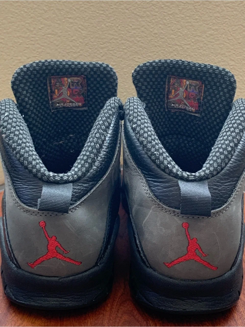 Air Jordan 10 Retro Shadow (2018) Men Size 9.5. No Box. Used Good Condition.